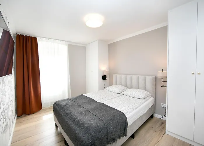 Golden Mountain 아파트 *